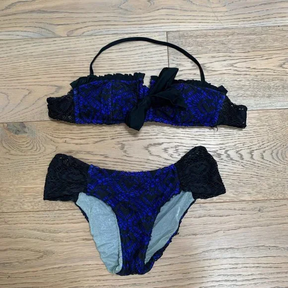 Betsey Johnson Love Lace Crochet Matching Bikini Set - Picture 1 of 16